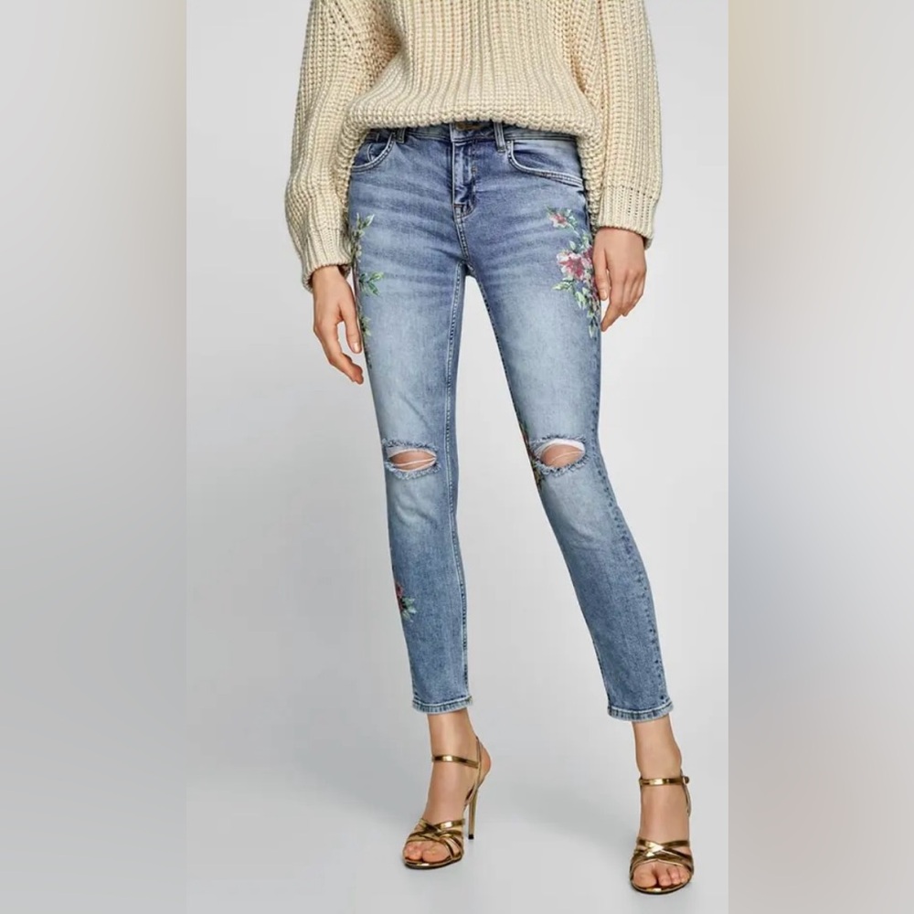 Zara Basic Distressed Floral Print Skinny Jeans